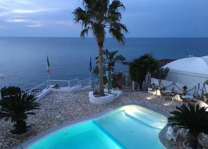 & La Porta Del Mare 特罗佩阿