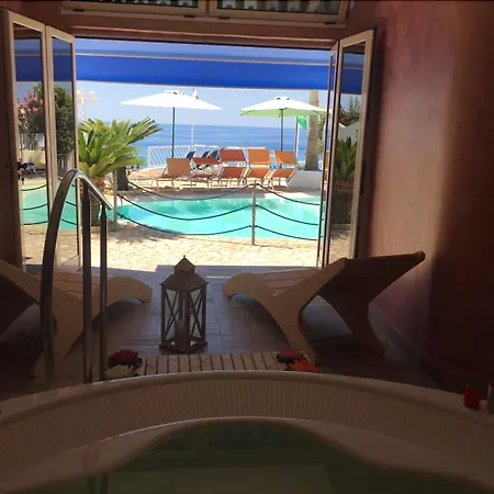 & La Porta Del Mare Tropea