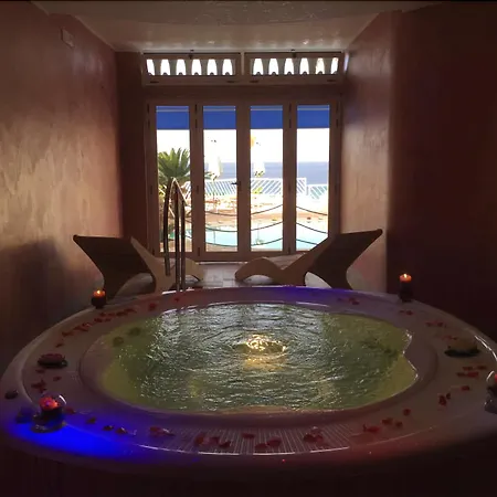 & La Porta Del Mare Hotel 3*