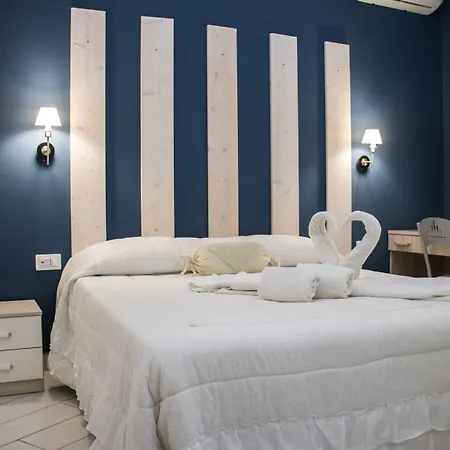 & La Porta Del Mare Hotel 3*