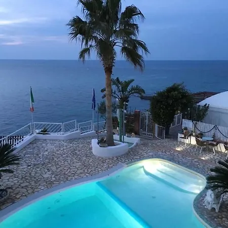 & La Porta Del Mare Tropea