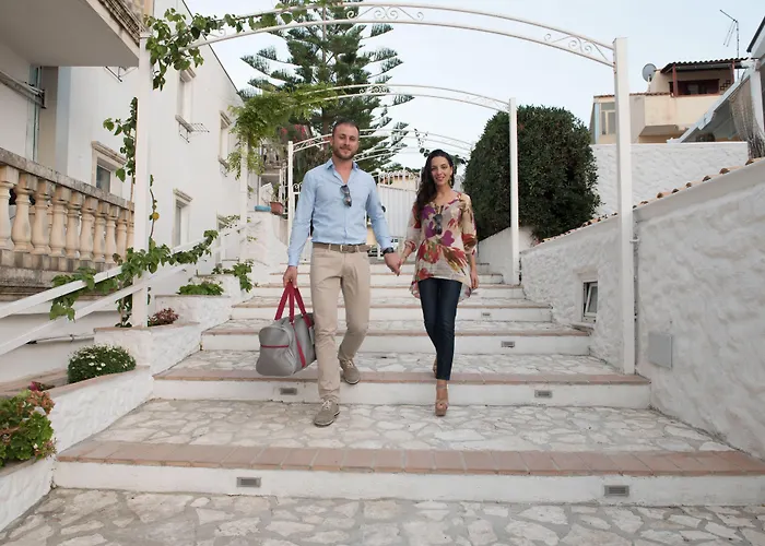 & La Porta Del Mare Szálloda 3*